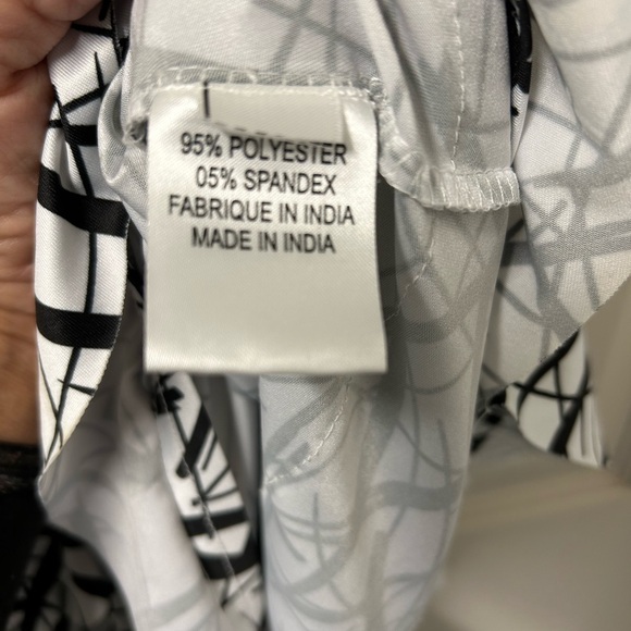 Women’s Dress Size Small - Picture 7 of 9